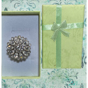 Fossil Statement Cocktail Ring Size 8 Crystal Tiered Cluster Floral Design